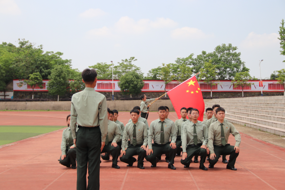 2024年南昌向遠(yuǎn)軌道技術(shù)學(xué)校“職業(yè)教育校園開放日”活動圓滿落幕