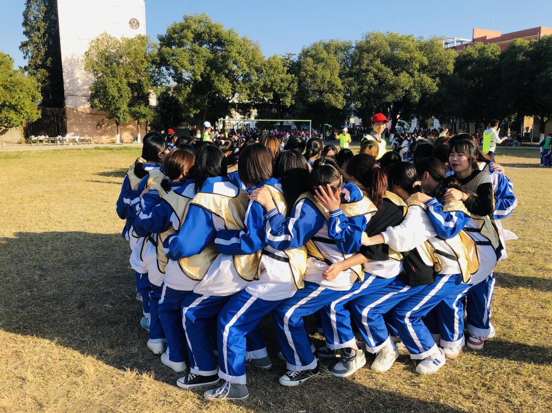 熱烈祝賀南昌向遠軌道技術(shù)學校第五屆趣味運動會順利召開