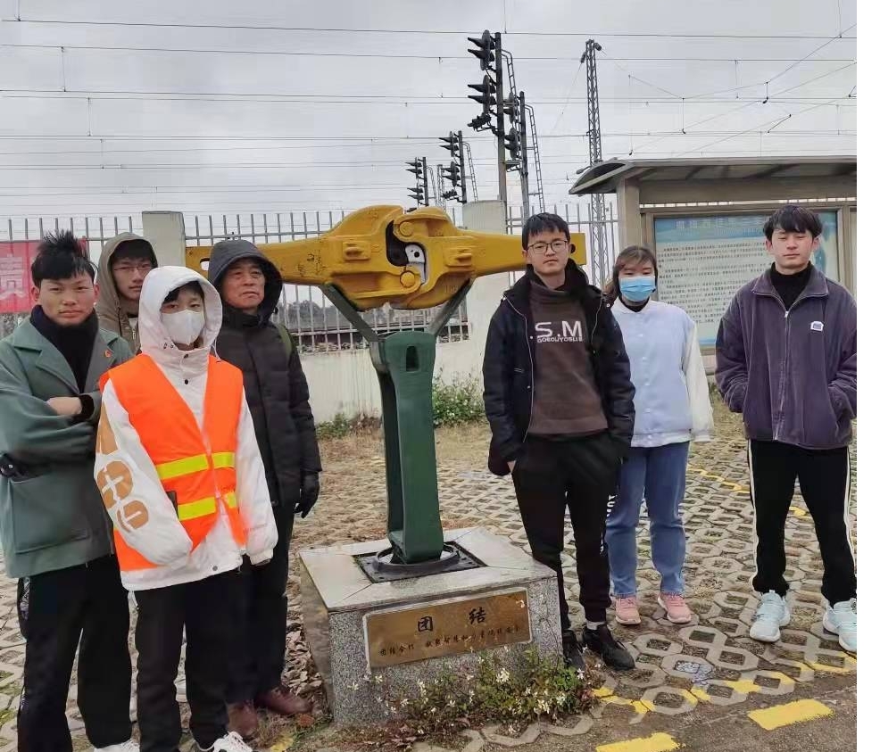 南昌向遠軌道技術學校機車車輛工程系開展實踐教學活動