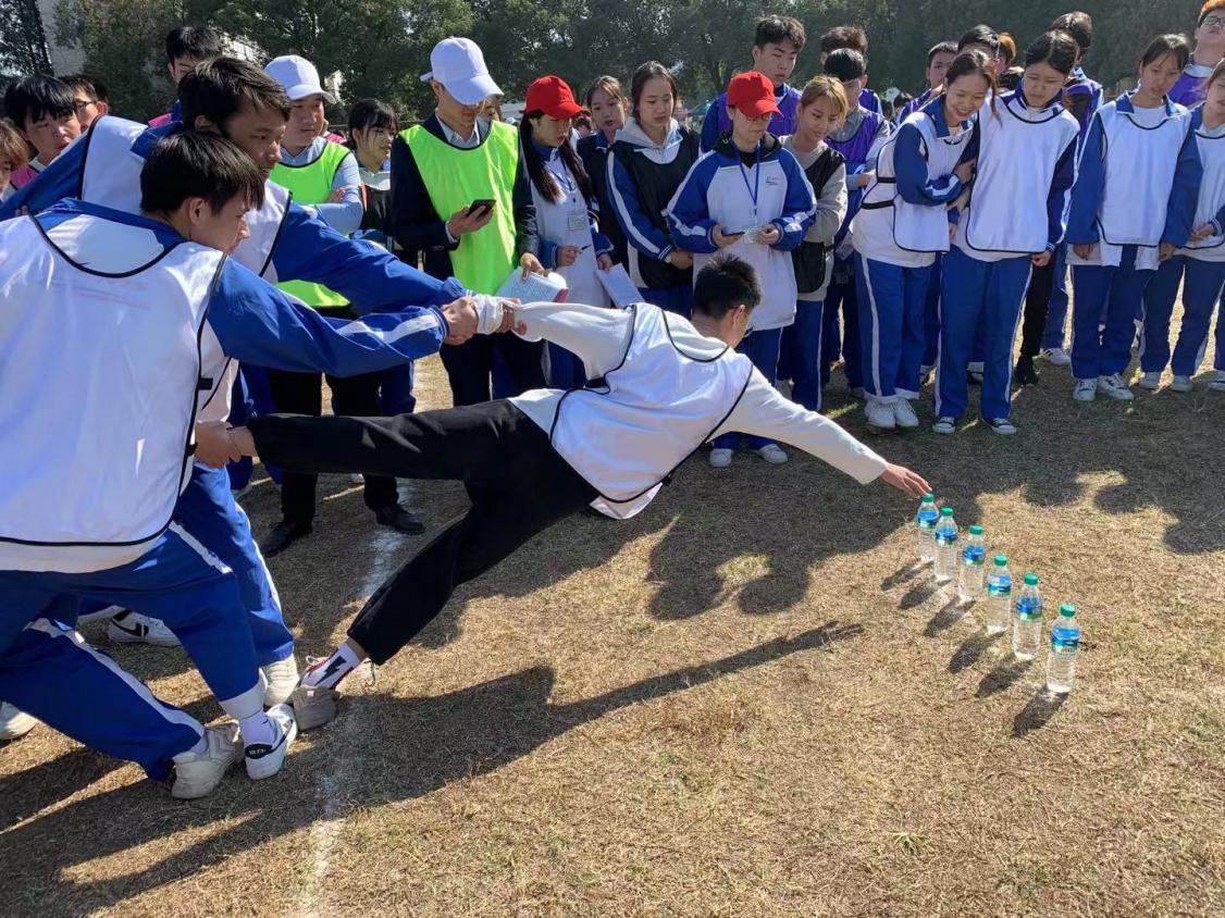 熱烈祝賀南昌向遠軌道技術(shù)學校第五屆趣味運動會順利召開